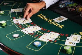 fortunabola slot app main menu showing sports football and live casino game categories